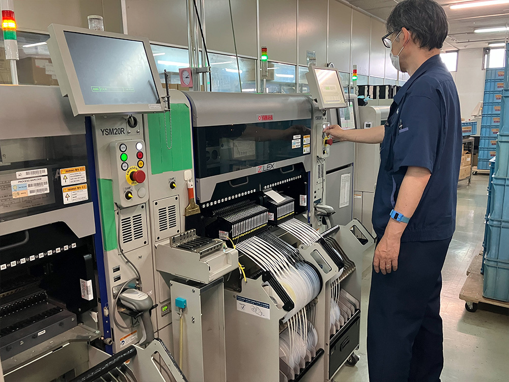 機械生産の様子
